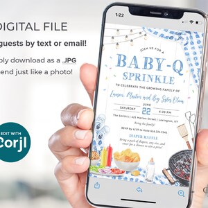 K&ouml;nnte beinhalten: Ein Smartphone zeigt eine Babyparty-Einladung mit dem Text "BABY-Q SPRINKLE". Die Einladung enth&auml;lt Illustrationen zum Thema Grillen und Informationen &uuml;ber eine Windel-Tombola. Das Telefon wird in einer Hand gehalten.