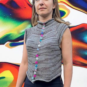 Patrón de tejido de top de verano: Camiseta Slate Breeze, nivel intermedio (patrón en PDF)