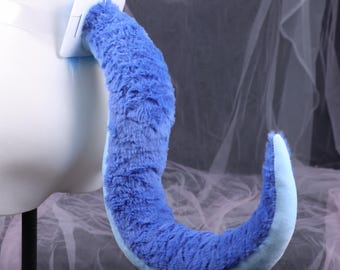 Blue Tail Furry Prop weiches Kostüm-Accessoire für Furry Fans Cosplay Maker Sammler Comic Con Events und Themenrollenspiele