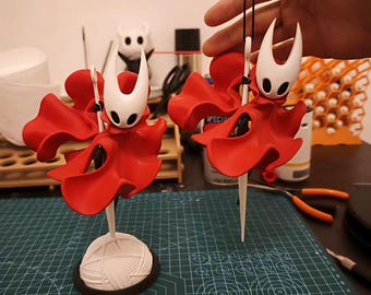 Shadow Bug Knight Figurine 3D Printed Fantasy Insect Warrior Statue Dark Knight Collectible Desk Decor Gamer Gift for Indie Game Fans