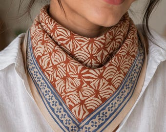 Boho Blumen Bandana für Frauen, Rost Orange Baumwolle Halstuch, Western Cowboy Bandana, Cottagecore Haarschal, Quadratisch bedruckter Kopftuch |
