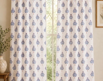 Blaue, handbedruckte Leinen-Vorhänge, Fenstergardinen mit Blumenbaummotiv, Boho-Landhaus-Vorhänge, Leinen-Vorhangpaneele mit Stangendurchzug, rustikale Dekoration |
