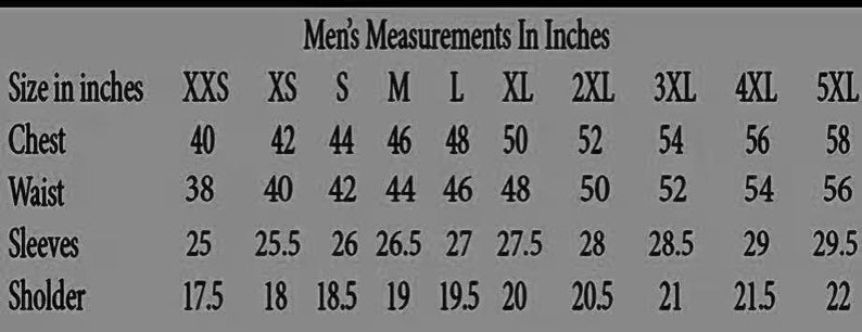 K&ouml;nnte beinhalten: Eine Tabelle mit dem Text "Men's Measurements In Inches" zeigt Brust-, Taillen-, &Auml;rmel- und Schulterma&szlig;e in Zoll f&uuml;r die Gr&ouml;&szlig;en XXS bis 5XL. Die Tabelle befindet sich auf grauem Hintergrund.
