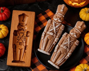 Soldier Gingerbread, Holiday Cookie Mold, Biscuit Cookie Cutter