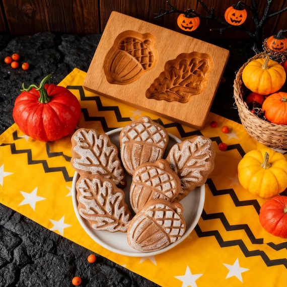 Acorn&Leaf Baking Gifts for Christmas, Wooden Cookie Mold