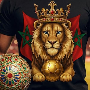 Atlasleeuw PNG 4K Sublimatie – Marokko Design 2026 Wereldkampioenschap – Transparant Goud Voetbal Design – Marokkaans Grafisch T-shirt PNG
