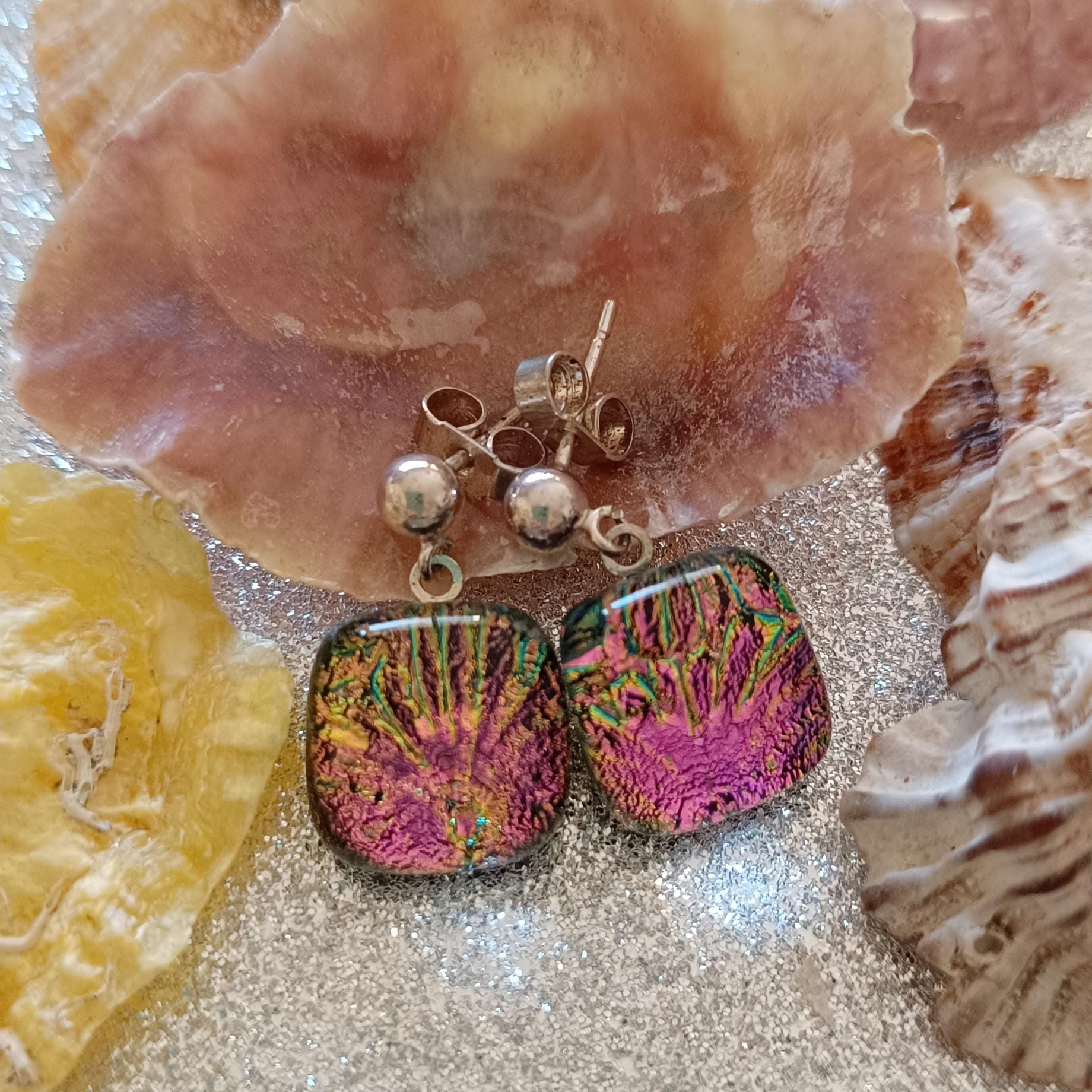 Boucles D'Oreilles Clou CM Paris - Strass Rouge 2mm - Tige Argent - Neuf Avec Sachet