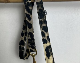 Dog leash 1.20 m leopard print beige brown – Handmade & Adjustable – Carabiner in gold or silver