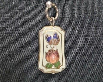 Colgante o dije rectangular de mariposa vintage de esmalte cloisonné con relieve