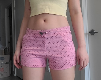 Ctee Micro Shorts rosa acceso a pois