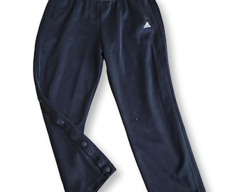 Adidas Jogginghose mit drei Streifen und Knöpfen, komplett schwarz (XL)