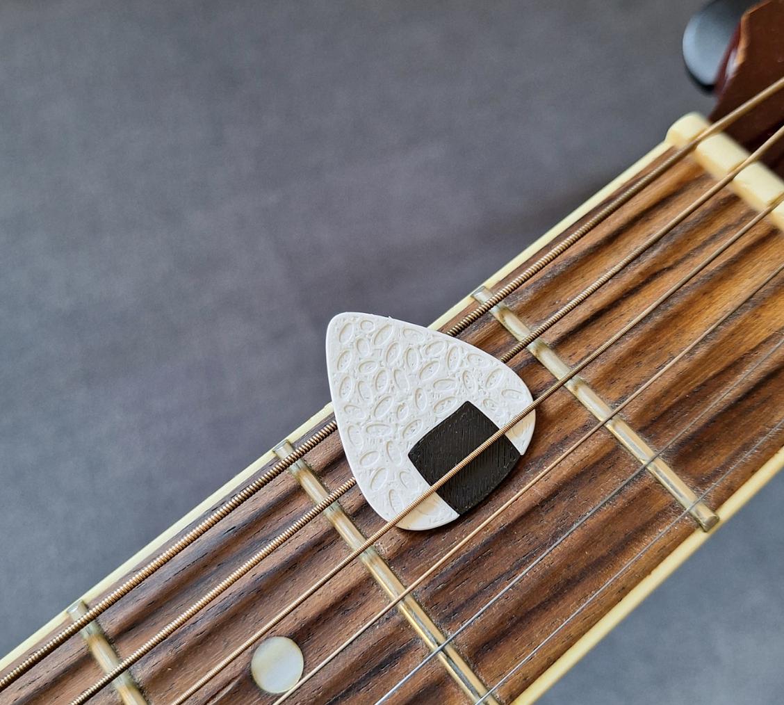 ギター onigiri Onigiri Guitar Pick – Textured Rice Ball Pick With Black Grip for