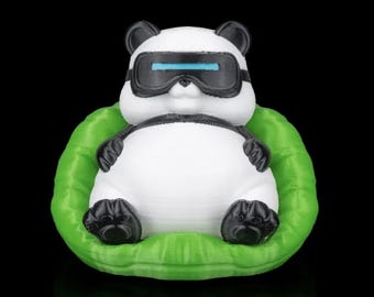 Kawaii Gamer Panda Figurine – 3D Printed Chubby Panda With VR