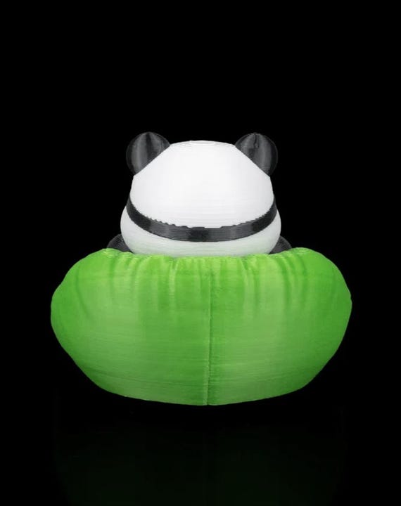 Kawaii Gamer Panda Figurine – 3D Printed Chubby Panda With VR