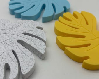 Portachiavi apriscatole a forma di foglia di Monstera – Apriscatole per bibite stampato in 3D, strumento con linguetta che non danneggia le unghie, grazioso gadget da cucina per gli amanti delle piante.