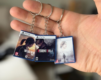 Portachiavi a forma di custodia per PS5 a tema horror – Resident Evil, Silent Hill, Dead Space – Mini portachiavi PS5 personalizzato per borsa e chiavi – Regalo per gamer