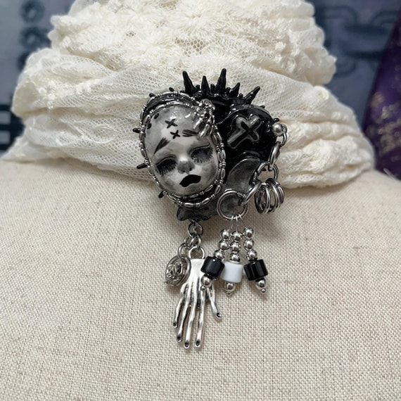 Handmade Gothic Brooch, Adjustable Goth Ring, Weird Doll Alt Jewelry, Goth Cosplay Accessory