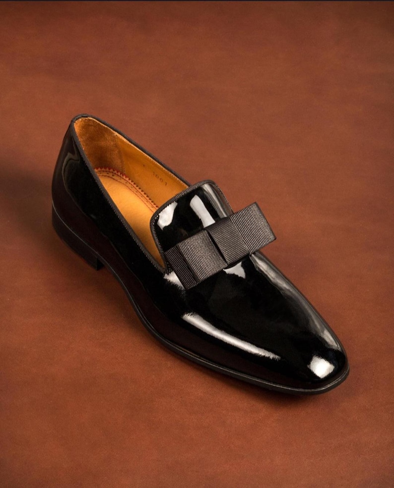 ręcznie robione mokasyny męskie Tolima czarne lakierowane skórzane czółenka Opera, skórzane buty męskie Tuxedo Loafers zdjęcie 1