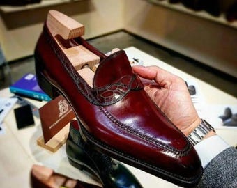 Mocasines burdeos hechos a mano / Zapatos de vestir de cuero exótico para hombre / Calzado formal sin cordones / Regalo de Navidad