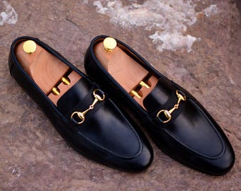 Handgemaakte zwarte leren loafers voor heren, instappers in Italiaanse stijl Horsebit-loafers