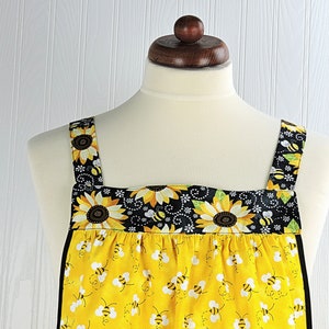 Charming Bees & Sunflowers Pinafore with no ties, relaxed fit smock with pockets, sunny yellow kitchen apron XS 5X image 8