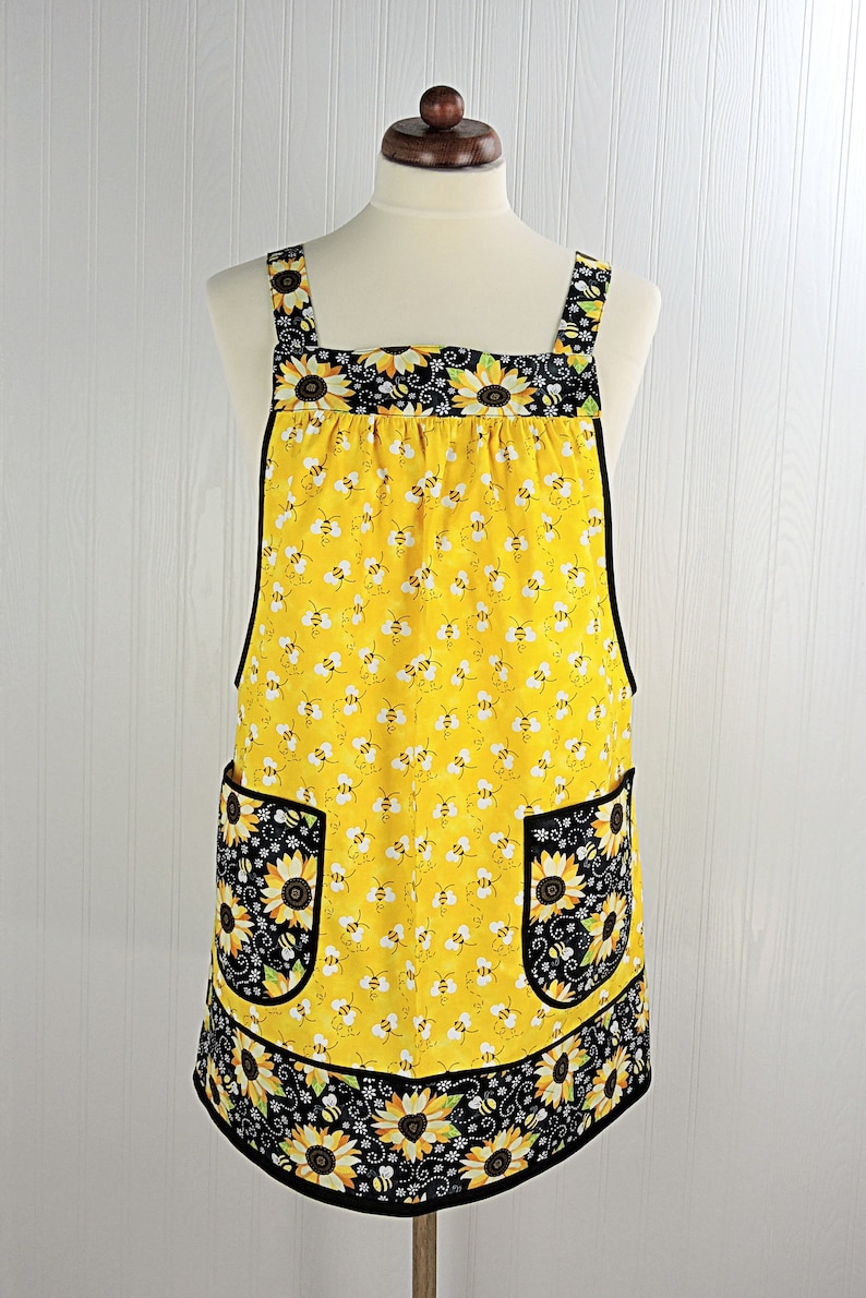 Charming Bees & Sunflowers Pinafore with no ties, relaxed fit smock with pockets, sunny yellow kitchen apron XS 5X image 9