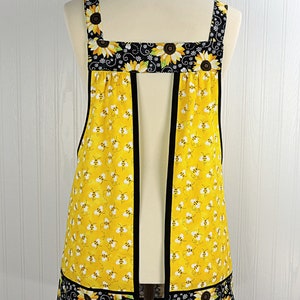 Charming Bees & Sunflowers Pinafore with no ties, relaxed fit smock with pockets, sunny yellow kitchen apron XS 5X image 10