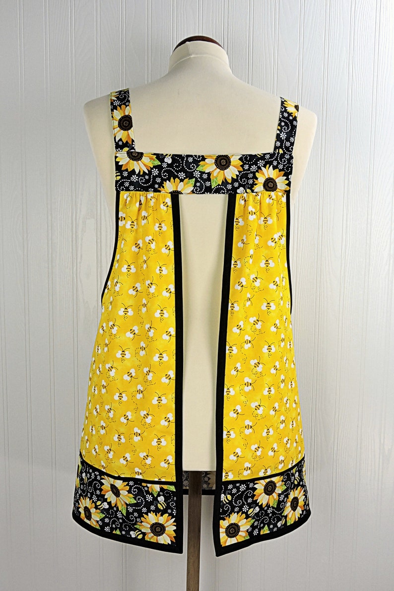 Charming Bees & Sunflowers Pinafore with no ties, relaxed fit smock with pockets, sunny yellow kitchen apron XS 5X image 10