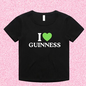 I Love Guinness Funny St Patricks Day Baby Tee Shirt, St Patty's Cute Beer Crop Top T-Shirt, Green Graphic Saint Paddy's Party Tee for Women Black