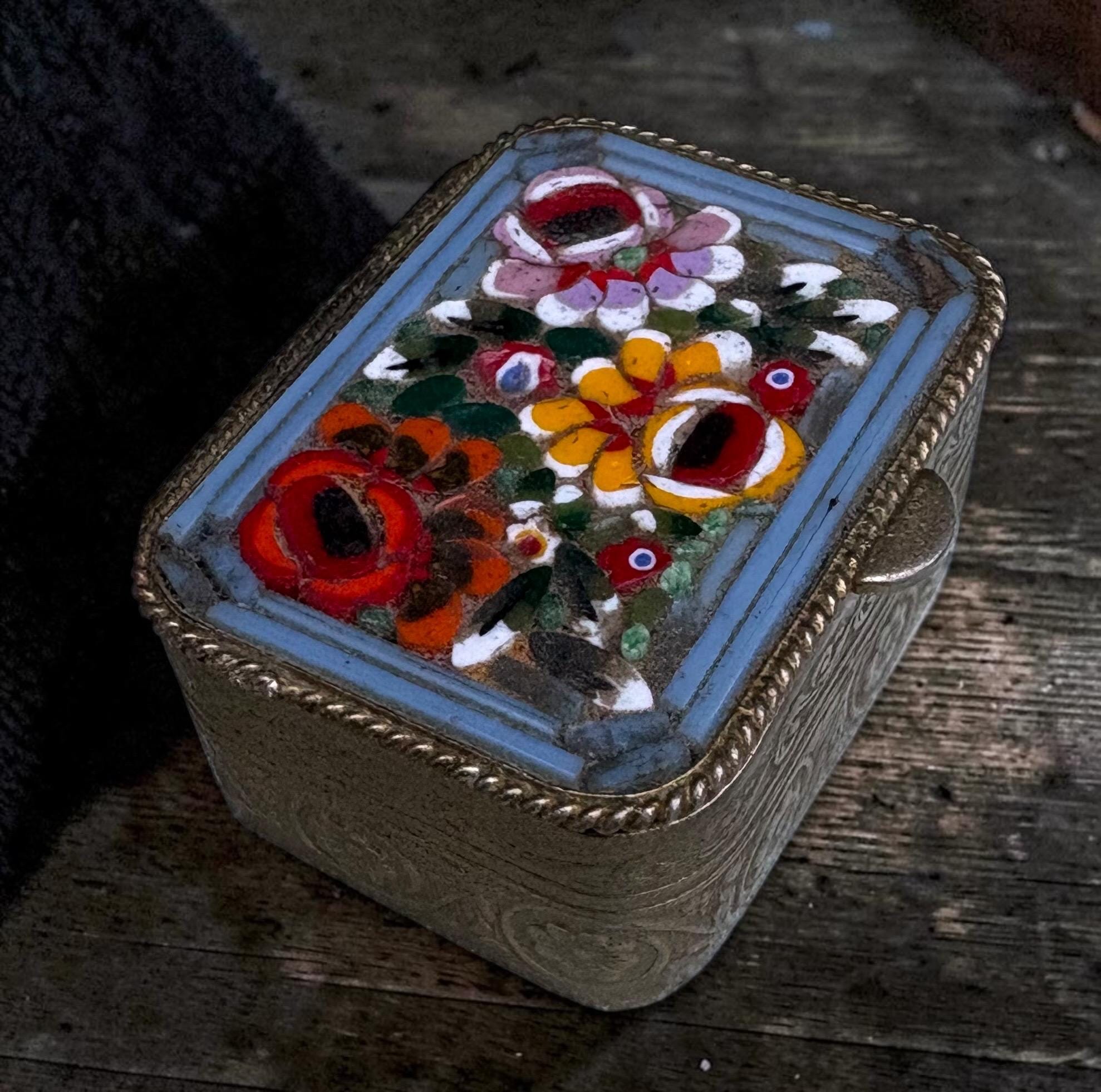 Vintage Porcelain Pill Boxes - Etsy