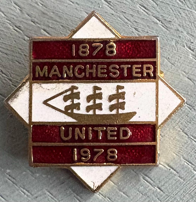 Vintage Manchester United 1978 Metal Badge - Etsy