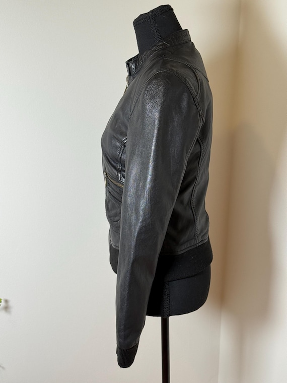 Vintage solid black leather jacket - image 4
