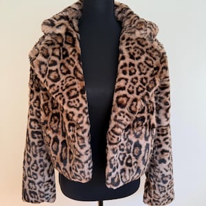 Faux fur leopard jacket