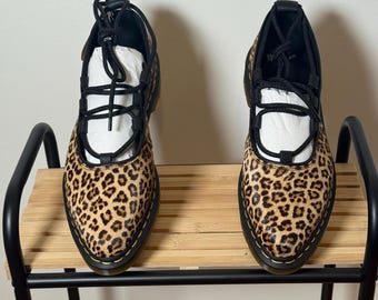 NWB Dr.Martin leopard fax fur lace up shoes