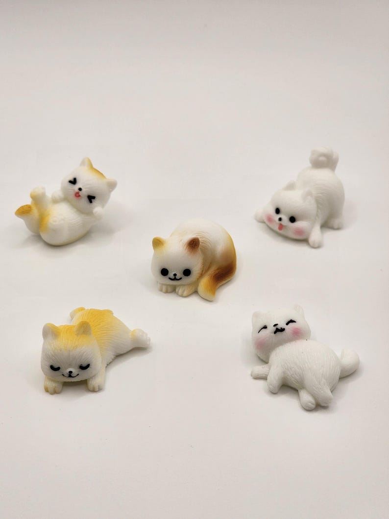 Mini Sleeping Cat Figurines – Adorable Posed Cats for Dollhouses & as a ...