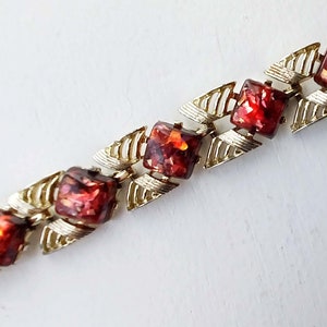 Vintage Coro Confetti Lucite schakelarmband met goudkleurige retro jaren 50 gesigneerd