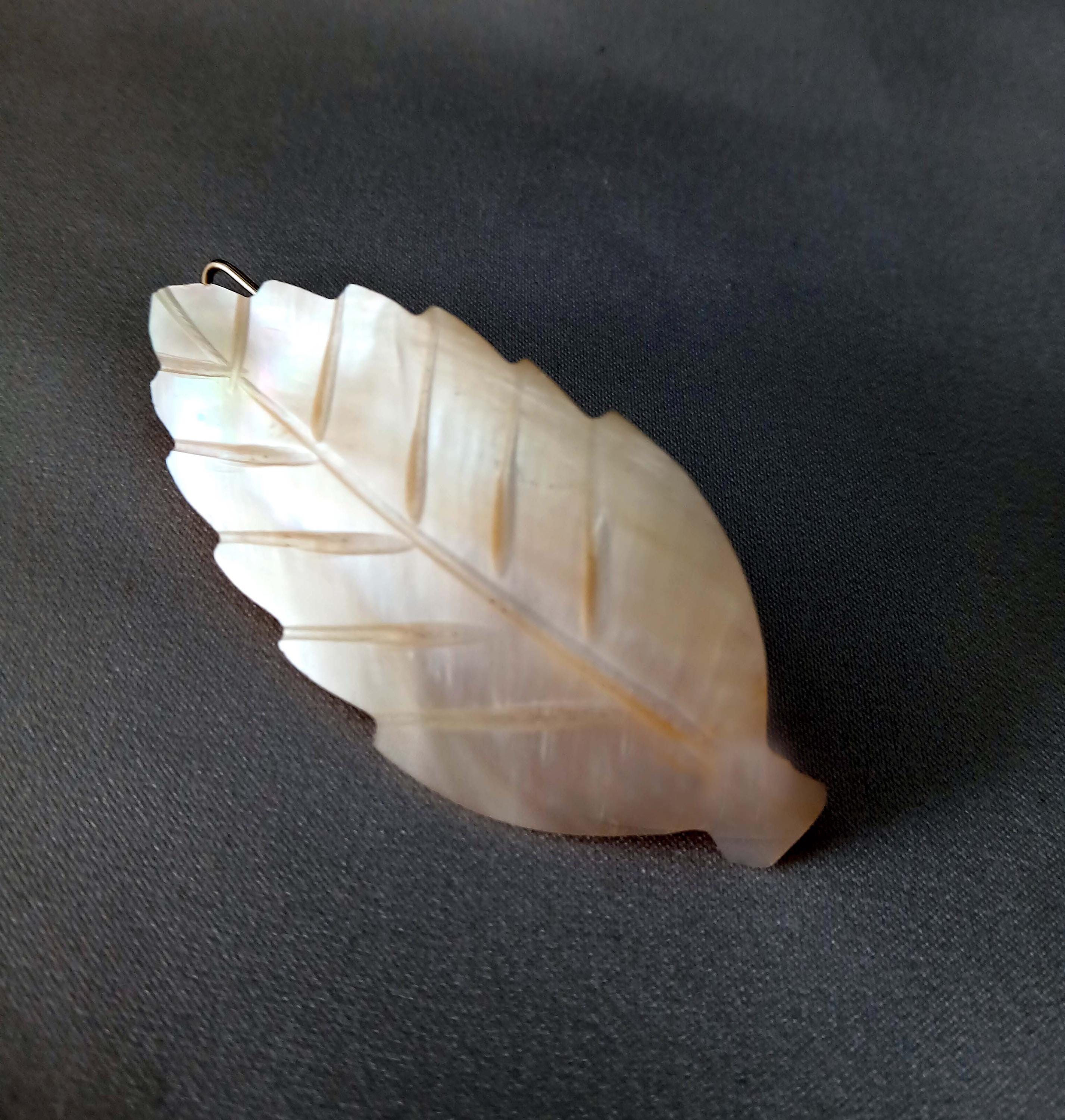 Vintage Hair Clip Carved Leaf Design Mother-of-Pearl