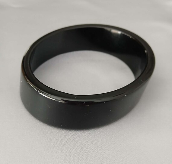 Vintage Lucite Bangle Basic Black Distorted Shape… - image 2