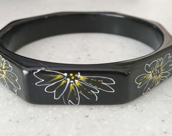 Vintage Black Flowered Bangle Unique 8 Sided