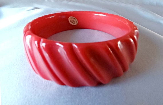 Vintage Lucite Carved Bangle Bracelet Red - image 1