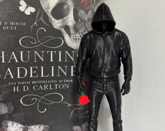 Zade Meadows | The Shadow Stalker | 3D Printed Bookish Figure