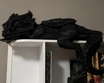 Giant Shelf Dragon