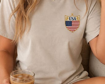 USA T-Shirt, Lion Crest Football Badge 100% Cotton Tee