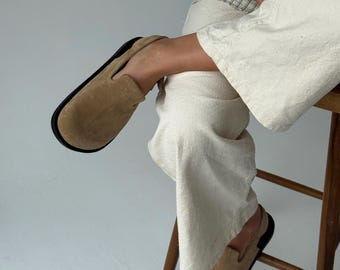 Wide toe box women clogs/ suede comfortable shoes