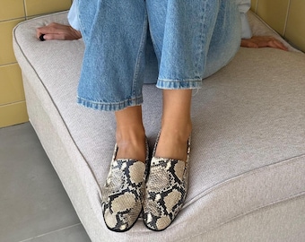 Snake print leather loafers, chic women’s flats