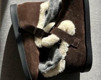 Winter suede boots with real
