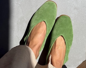 Bailarinas de ante hechas a mano con tira trasera, zapatos minimalistas de piel, comodidad veraniega.