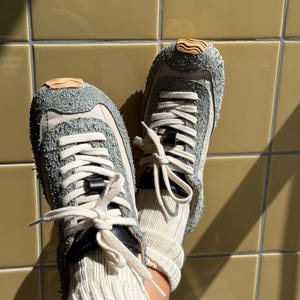 Soft suede women sneakers with wide toe box