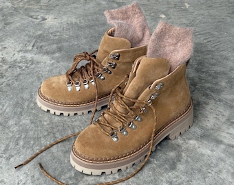 Genuine suede and leather women hiking boots