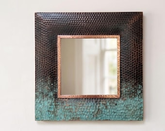 Hamrad kopparfärgad fyrkantig spegel, väggdekoration i Verdigris patina ombre